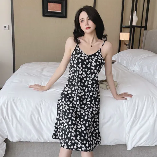 Sleeveless Black Bodycon Midi Dress with Scoop Neck